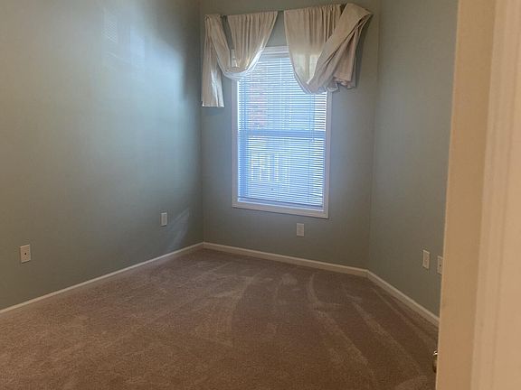 5th image of 1117 Turtle Creek Dr APT E