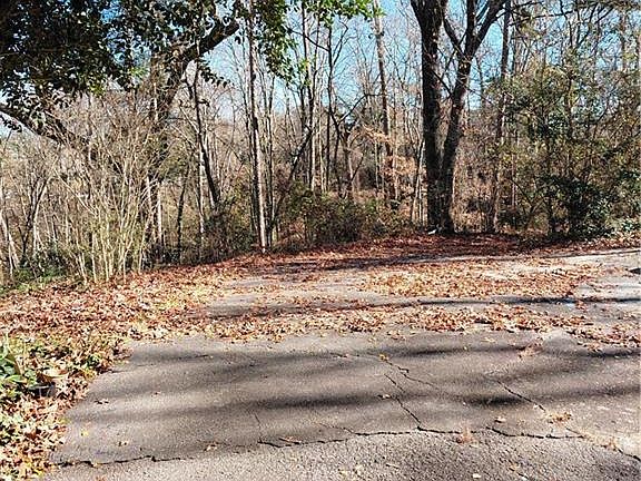 5th image of 3026 Marietta Hwy