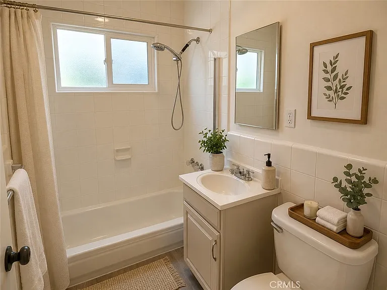 208 N Olive Ave — Photo 9