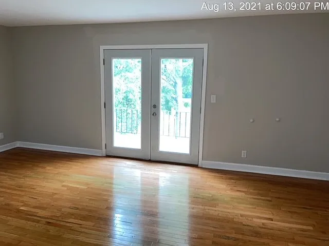 2207 Saratoga Dr #4 — Photo 1