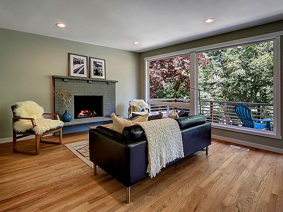 2nd image of 30226 7th Ave S