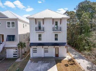 42 Enclave Pl, Pawleys Island, SC 29585