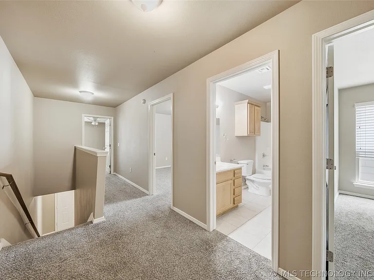 1411 W Haskell St — Photo 13