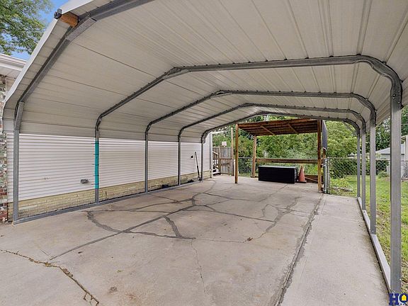 5th image of 1541 Manatt St