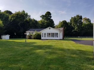 197 W 1st St, Losantville, IN 47354