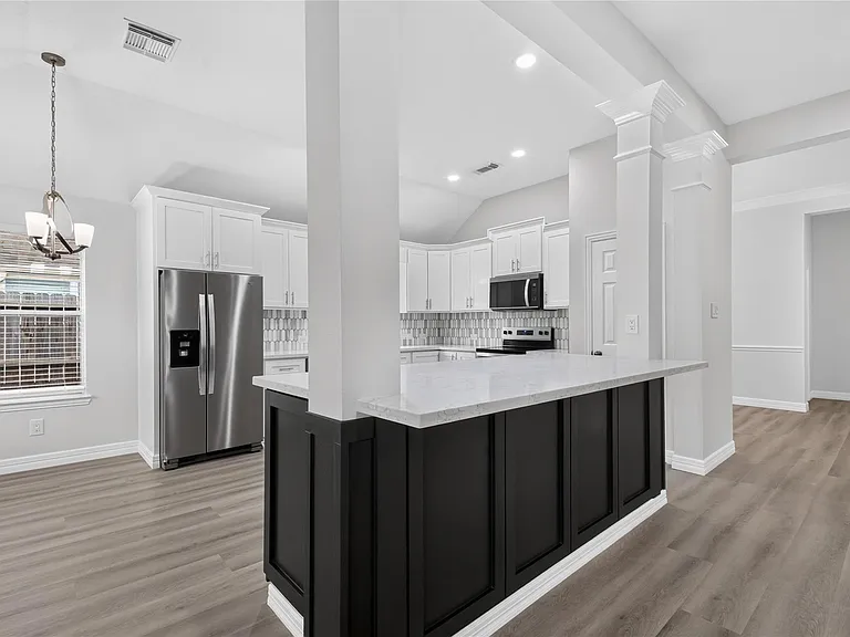 6706 Paigetree Ln — Photo 38