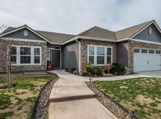 107 Fenmore Ave, Sanger, CA 93657