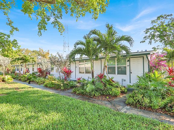 3rd image of 4011 36th Ct APT 5A