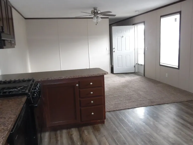 Pavilion Estates — Photo 10