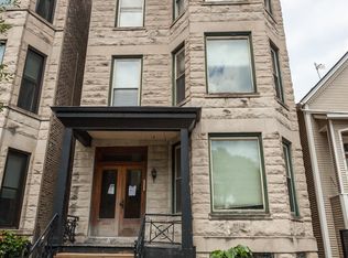 1032 W Roscoe St #3, Chicago, IL 60657