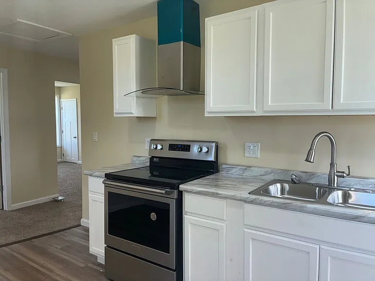 2400 Oberlin Ave — Photo 27