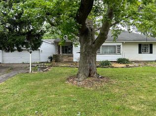 1807 Saint Johns Rd, Lima, OH 45804