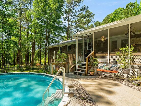 2nd image of 9255 Whippoorwill Ln
