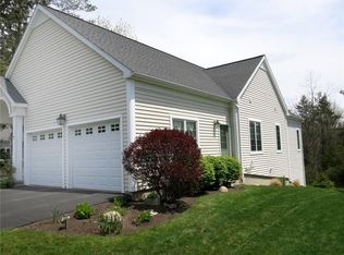 5571 Lakewood Trl, Canandaigua, NY 14424