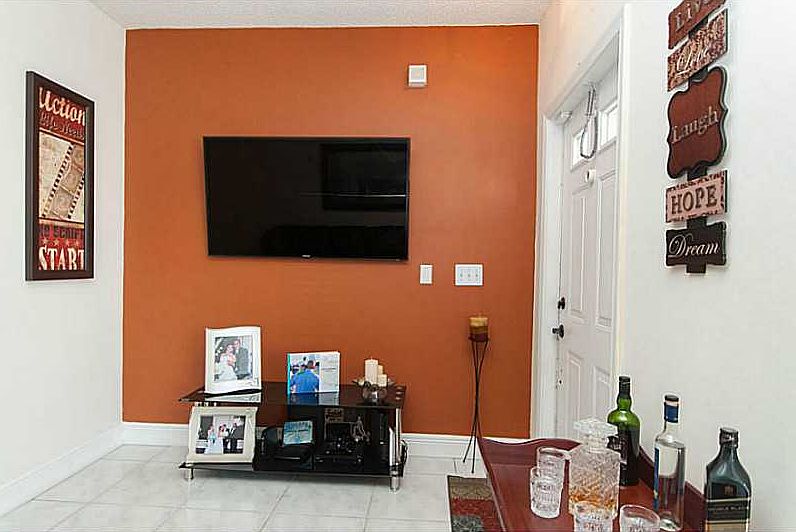 1st image of 16625 Hemingway Dr