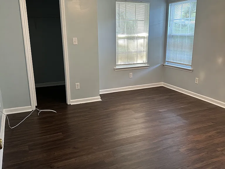 2210 Keith St — Photo 12