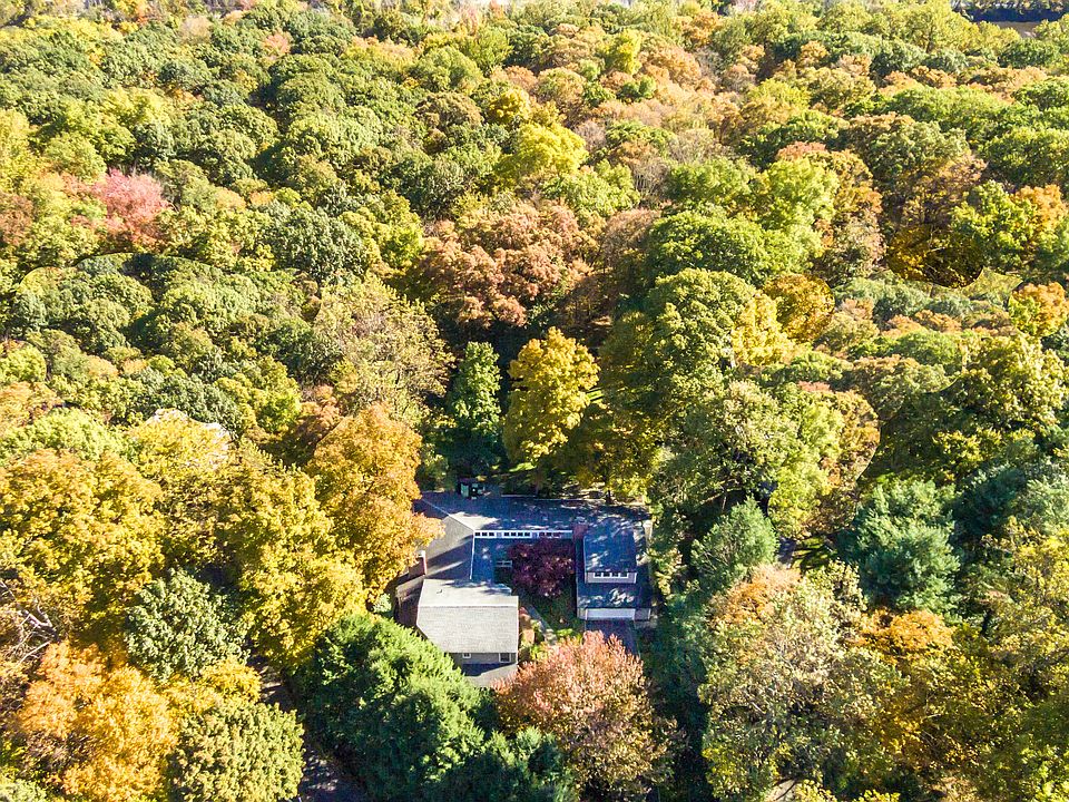 2nd image of 37 Marbourne Dr