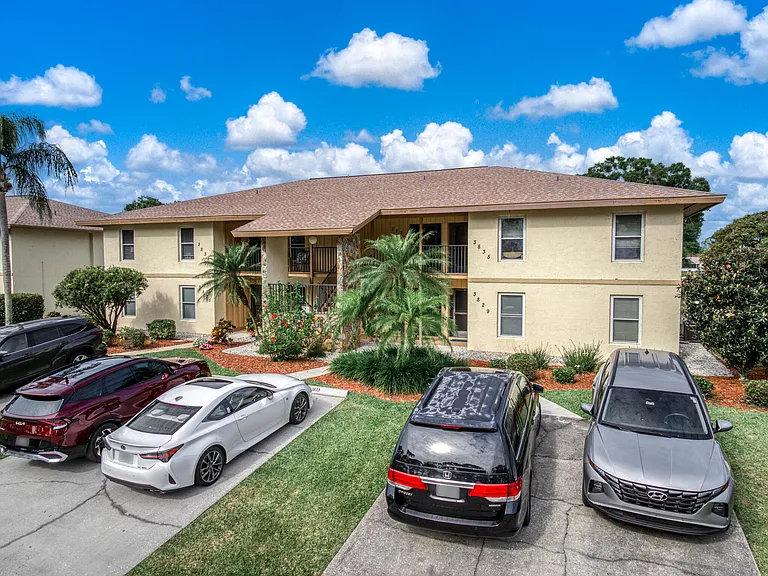 3833 Edgewater Dr — Photo 49