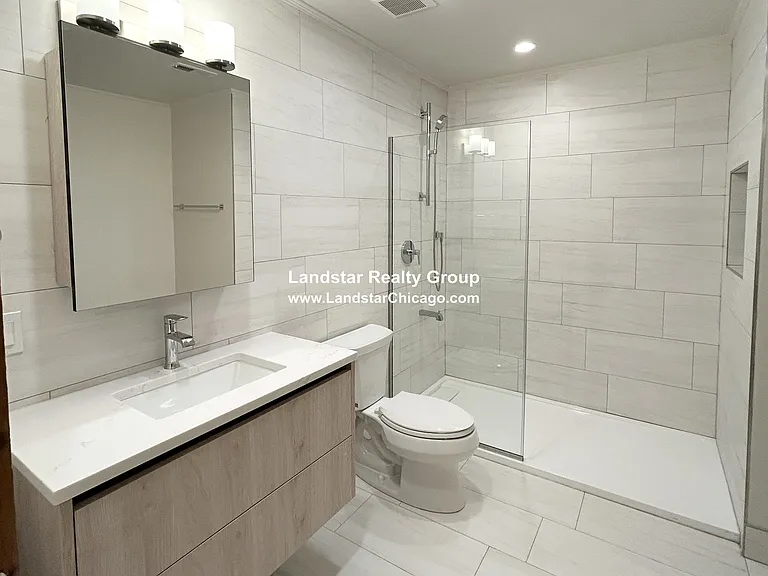 4611 S Ellis Ave #205 — Photo 8