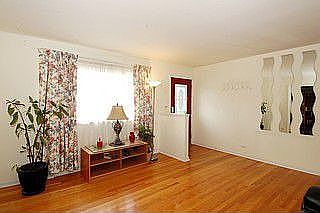 2nd image of 426 Spring South Rd
