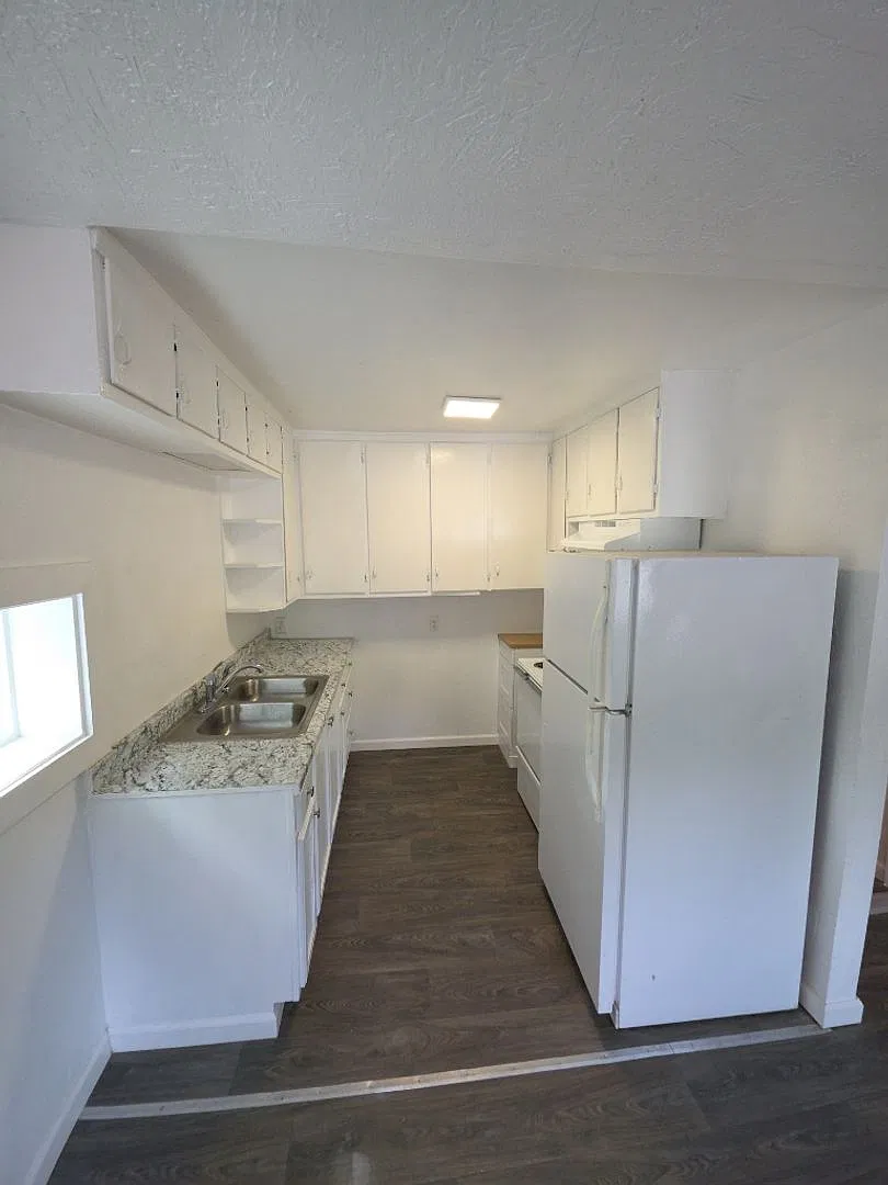 Lakeshore Triplex — Photo 4