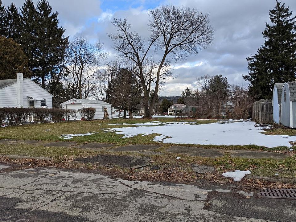 1st image of 769 Valentine St