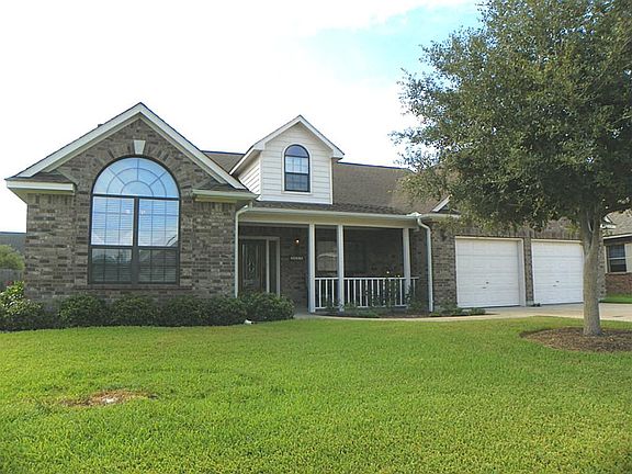 4th image of 3811 Candlewood Cir