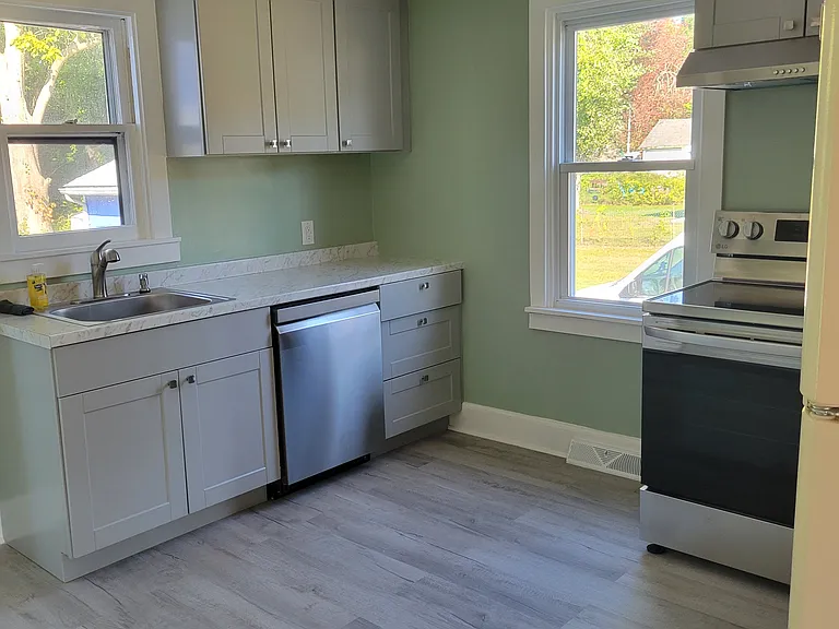 747 Lincoln Park Pl — Photo 3