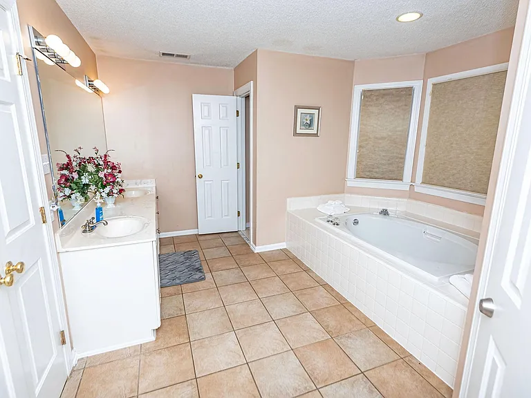 674 Millswood Dr — Photo 37