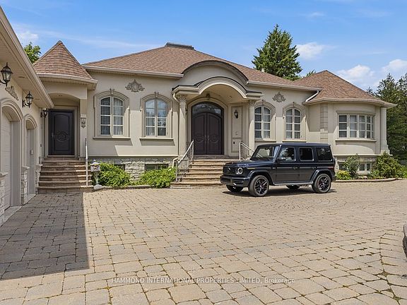 4th image of 12 Denham Dr