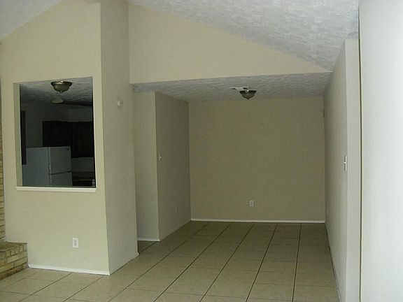 4th image of 16505 Monte Carlo Ln