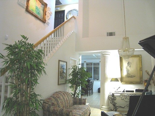 2nd image of 15082 Summerwood St