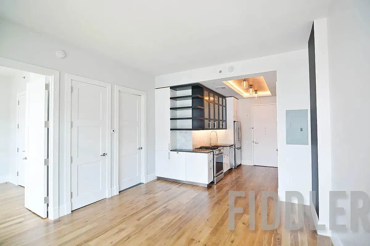 44-41 Purves Street — Photo 1