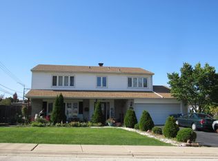 8660 Blue Ridge Ave, Hickory Hills, IL