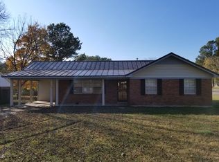 5161 Sea Shore Rd, Memphis, TN 38109