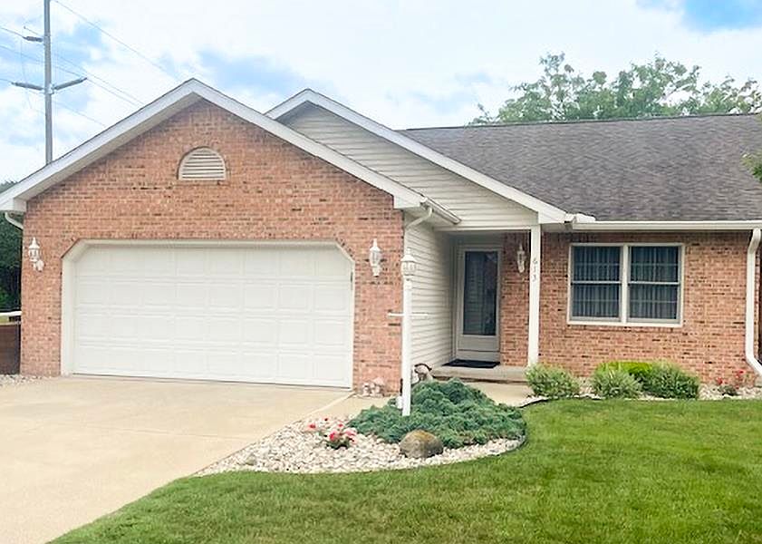 1st image of 613 Summergreen Dr
