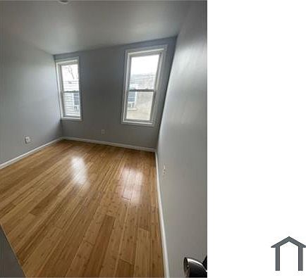 3rd image of 2538 N Jessup St