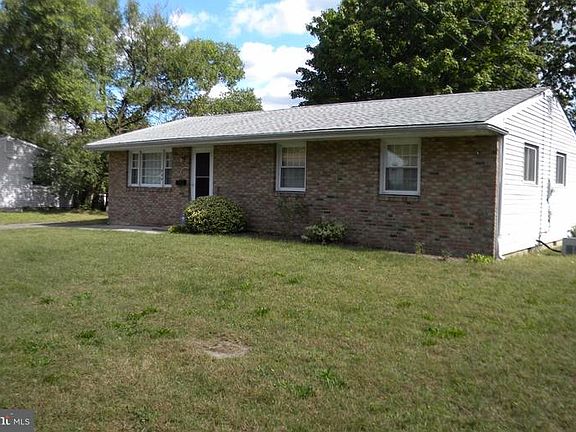 2nd image of 309 Iroquois Trl
