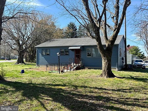 2nd image of 1680 Peach Basket Rd