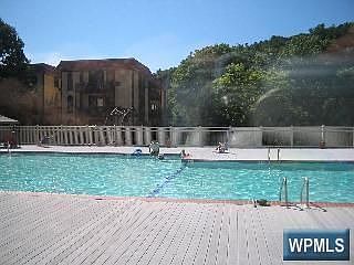 5th image of Granada Cres