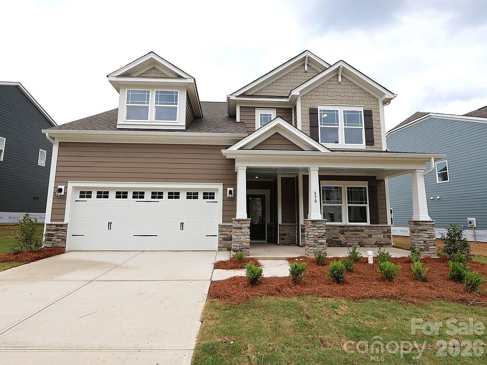 1st image of 650 Downshire Rd NW