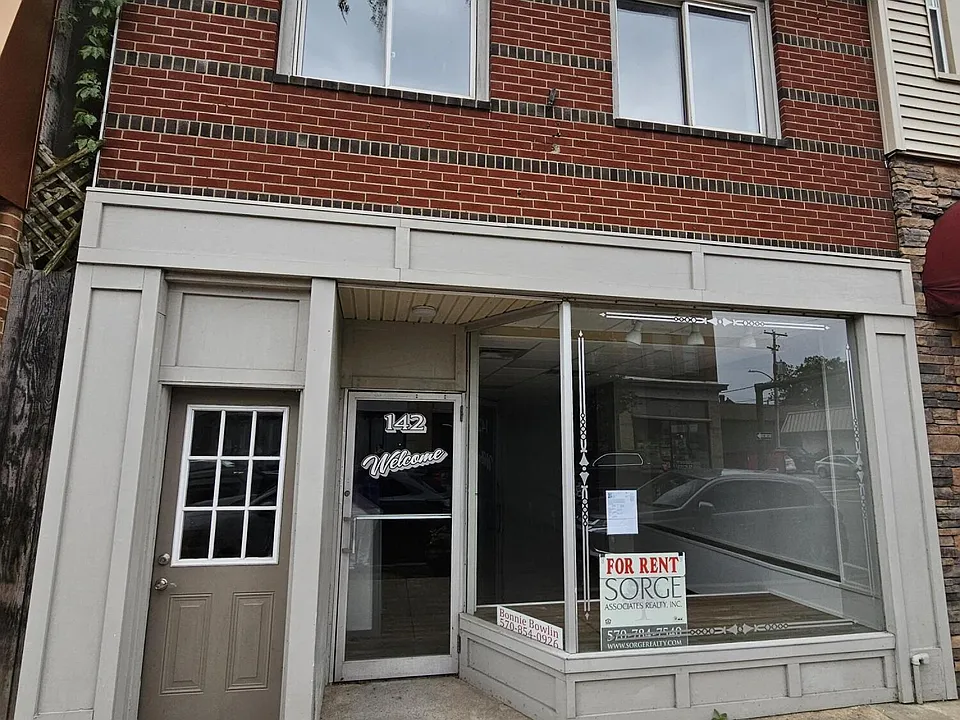 142 W Front St