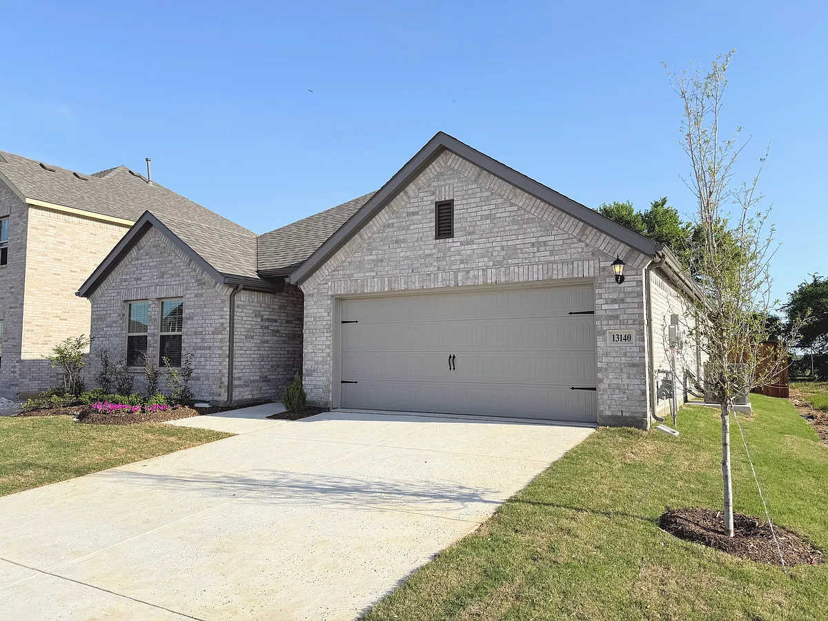 Building Photo - 13140 Zion Dr