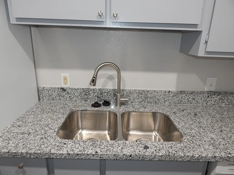 2 bed townhome