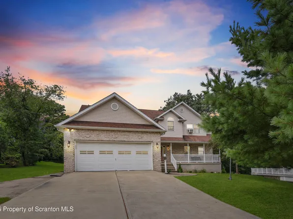 23 Joyce St, Moosic, PA 18507