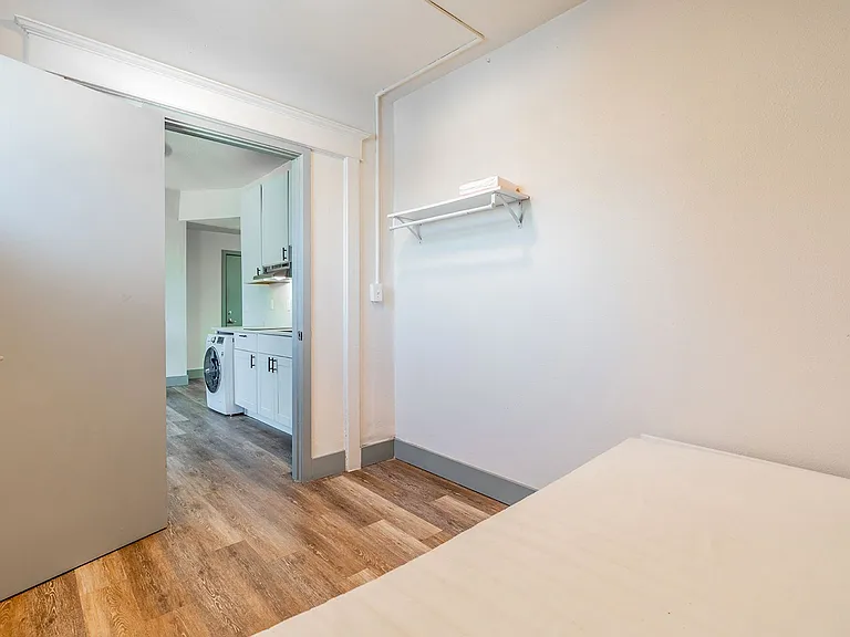 Centrally located community living. — Photo 15