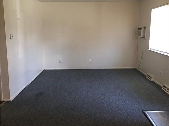 4th image of 1710 Cromwell Dr
