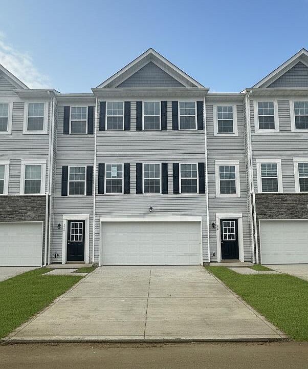 1st image of 131 Dusky Willow Dr