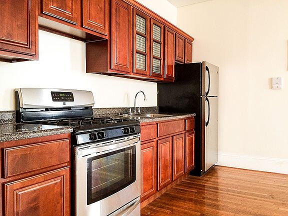 2nd image of 170 New York Ave APT 6
