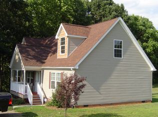 3080 Hallmark Estates Dr, Boonville, NC 27011